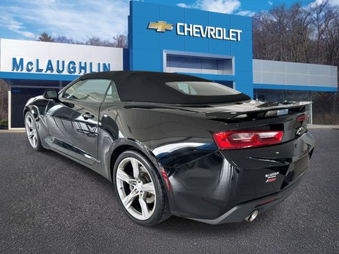 Used 2018 Chevrolet Camaro SS image 2