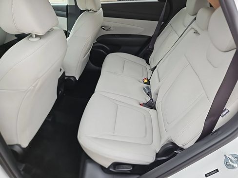 Used 2025 Hyundai Tucson SEL FWD image 13