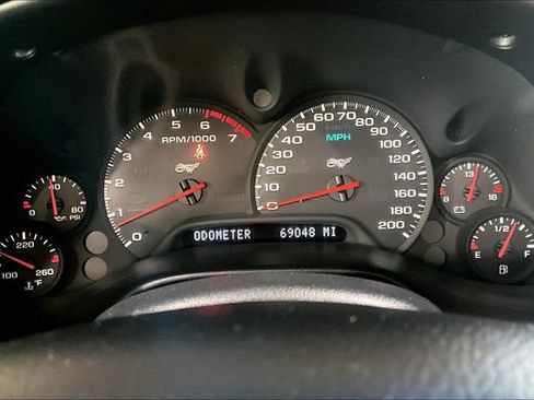 Used 2003 Chevrolet Corvette Convertible w/ Preferred Equipment Group1 RWD image 18
