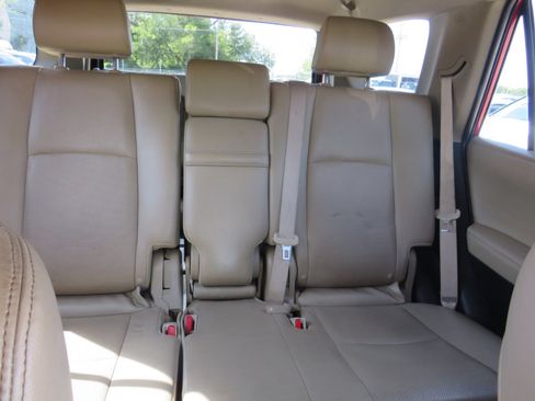 Used 2015 Toyota 4Runner Limited image 19