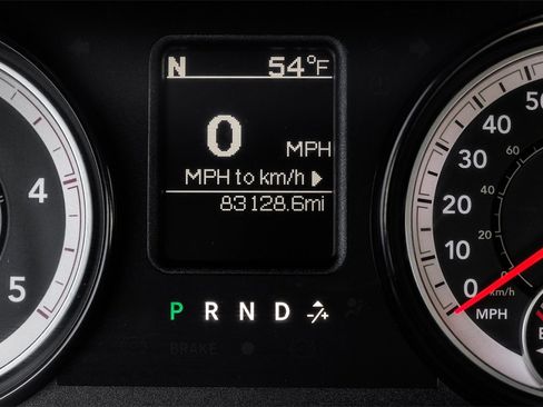 Used 2018 RAM 2500 Tradesman w/ Chrome Appearance Group image 16