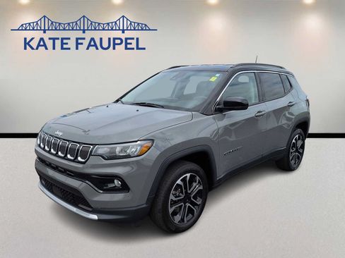 Used 2022 Jeep Compass Limited AWD/4WD image 3