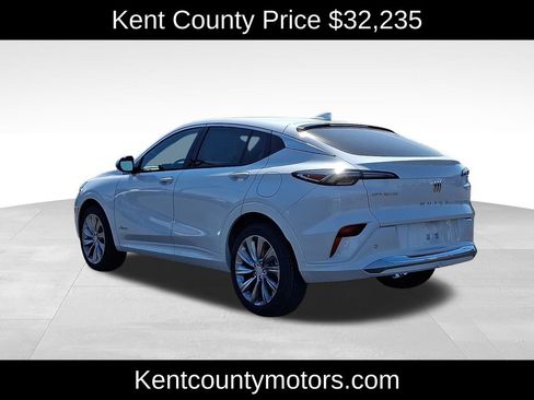 New 2026 Buick Envista Avenir image 4