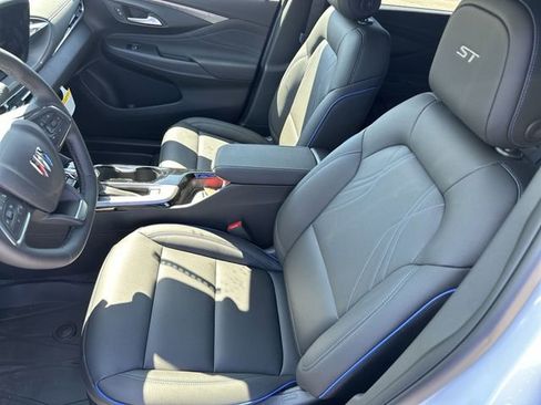 New 2026 Buick Envista Sport Touring FWD image 15