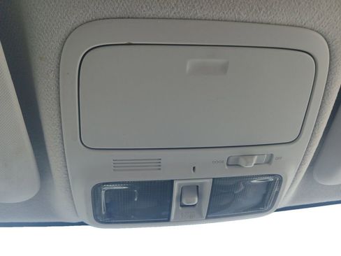 Used 2010 Subaru Forester 2.5X Premium image 29