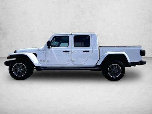 Used 2021 Jeep Gladiator Overland AWD/4WD image 6