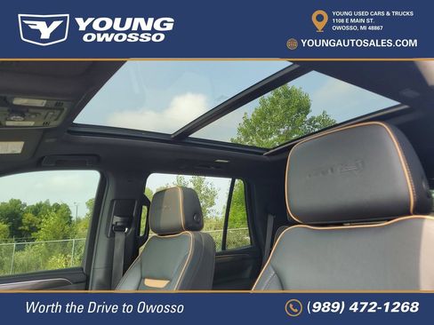 Used 2023 GMC Yukon AT4 w/ LPO, Floor Liner Package AWD/4WD image 9