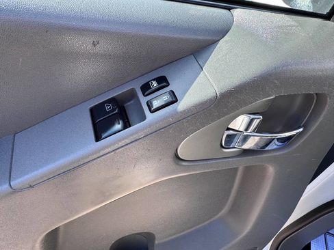 Used 2021 Nissan Frontier S image 13