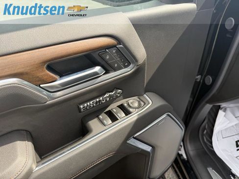 New 2026 Chevrolet Silverado 1500 High Country w/ Midnight Edition AWD/4WD image 19