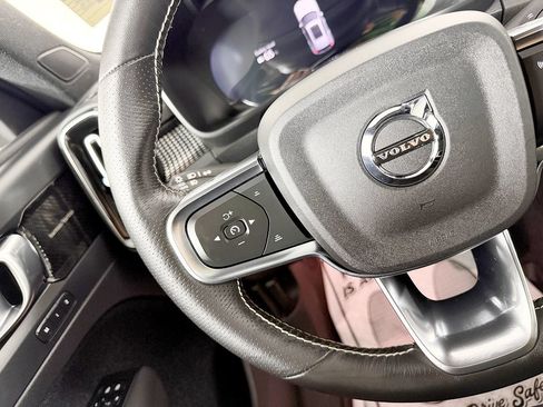 Used 2021 Volvo XC40 P8 Recharge w/ Advanced Package AWD/4WD image 58