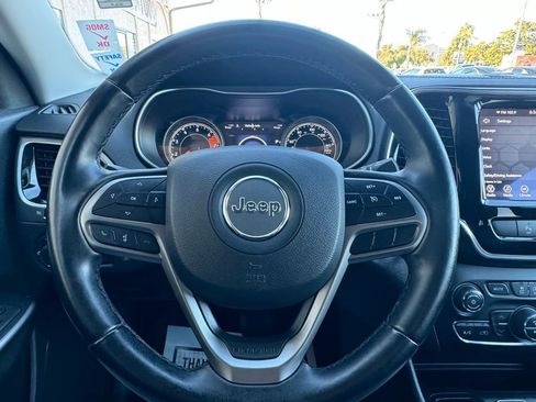 Used 2020 Jeep Cherokee Limited FWD image 11