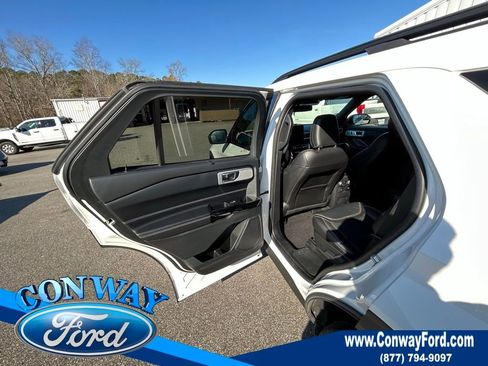 Used 2022 Ford Explorer ST w/ Equipment Group 401A image 17