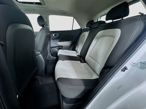 Certified 2023 Hyundai Venue SEL w/ Cargo Package FWD image 27