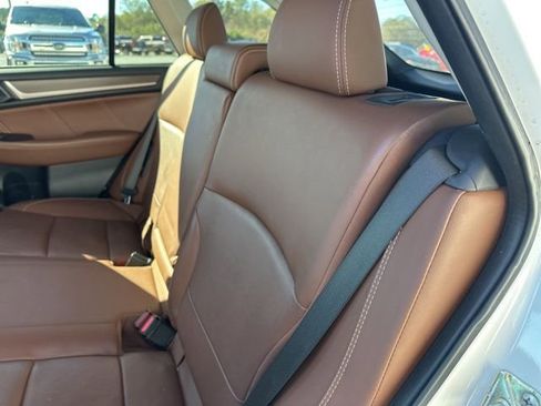Used 2018 Subaru Outback 3.6R Touring image 18