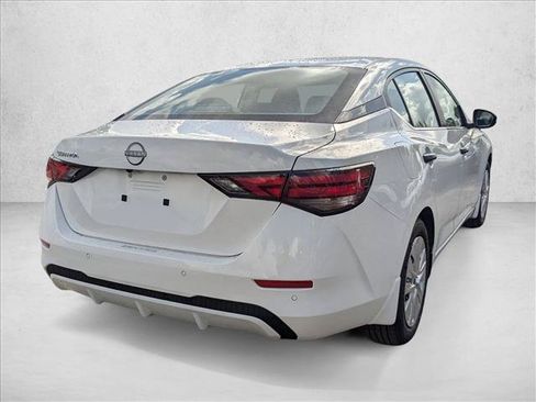 Certified 2025 Nissan Sentra S FWD image 2