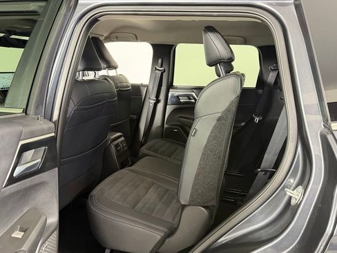 Used 2025 Mitsubishi Outlander SE FWD image 28