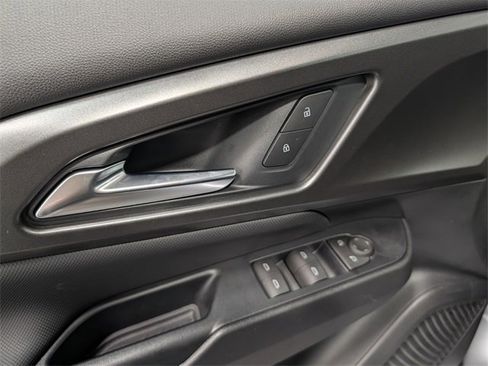 New 2026 Chevrolet Equinox EV LT image 14