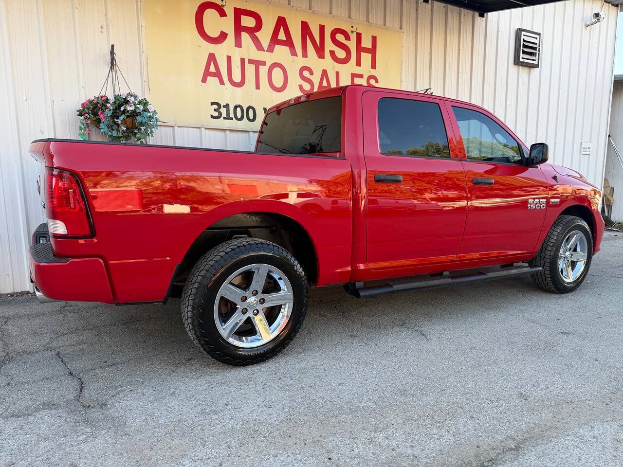 Used 2016 RAM 1500 Express w/ Popular Equipment Group AWD/4WD image 4