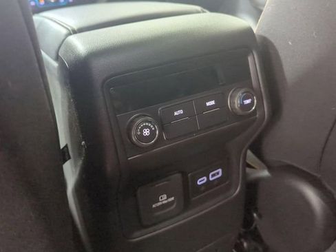 Used 2023 GMC Acadia AT4 image 20