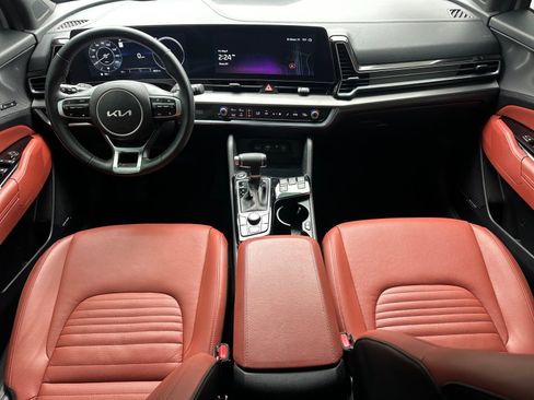 Used 2025 Kia Sportage SX FWD image 3