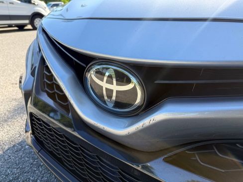 Used 2023 Toyota Camry SE image 6