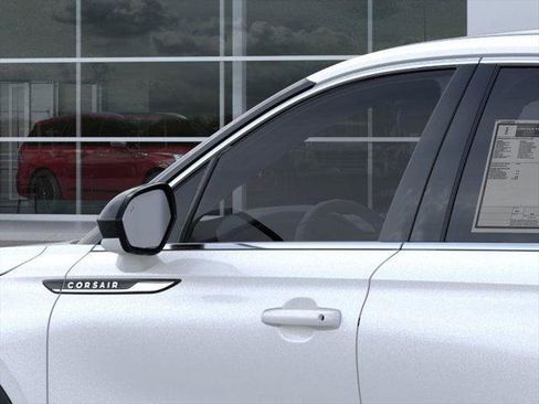 New 2025 Lincoln Corsair AWD image 20