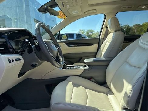 Certified 2022 Cadillac XT6 Premium Luxury w/ Technology Package image 11