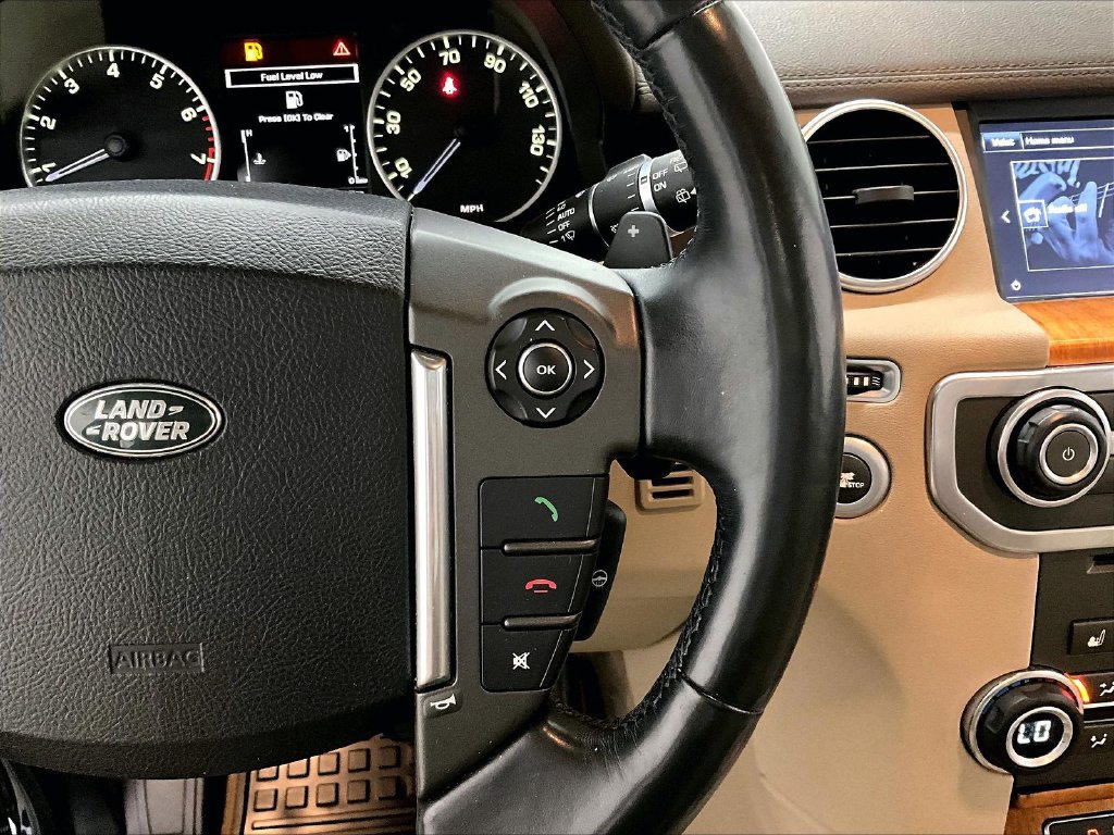 Used 2016 Land Rover LR4 HSE AWD/4WD image 12