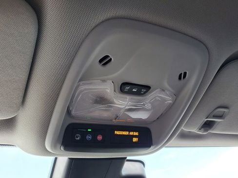 Used 2023 Chevrolet Bolt EUV Premier w/ Super Cruise Package FWD image 34