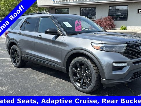 Used 2023 Ford Explorer ST-Line w/ Class IV Trailer Tow Package AWD/4WD image 1