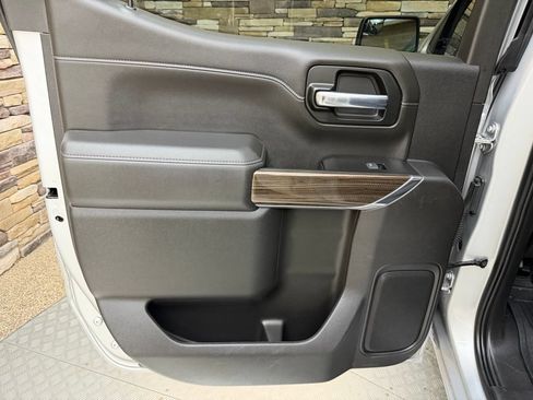 Used 2022 Chevrolet Silverado 1500 RST AWD/4WD image 30