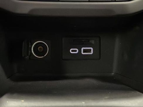 Used 2023 GMC Acadia AT4 w/ Preferred Package AWD/4WD image 35