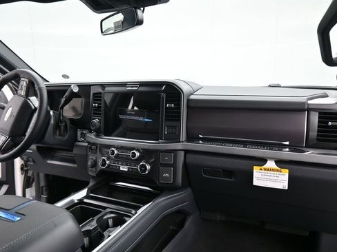 New 2026 Ford F250 Platinum AWD/4WD image 14