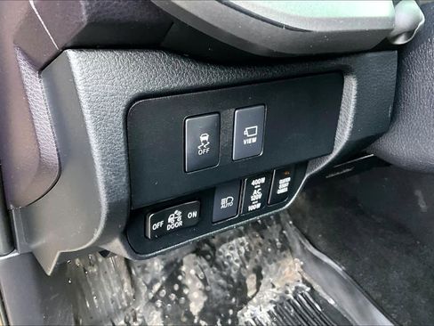 Used 2020 Toyota Tacoma TRD Off-Road image 32