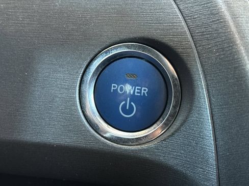 Used 2014 Toyota Prius Three FWD image 26