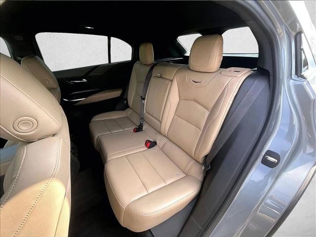 Used 2024 Cadillac XT4 Luxury w/ Cold Weather Package FWD image 28