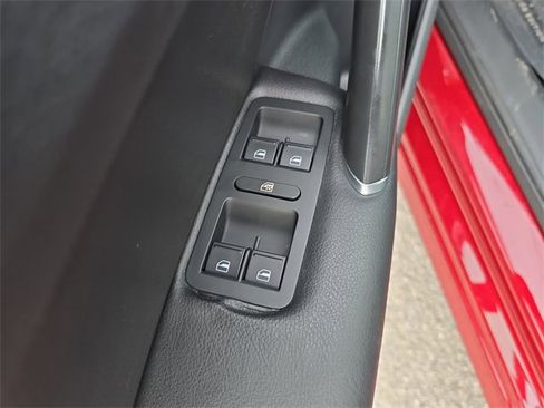 Used 2019 Volkswagen Passat 2.0T Wolfsburg w/ Wheels & Sunroof Package image 14