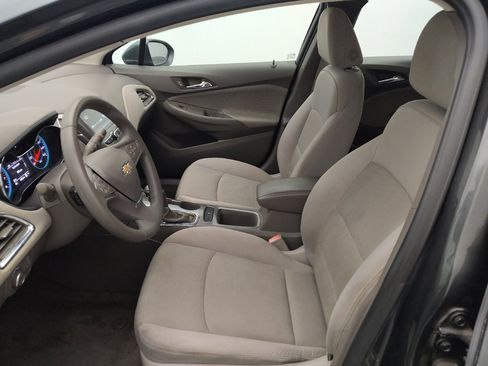 Used 2017 Chevrolet Cruze LT FWD image 17