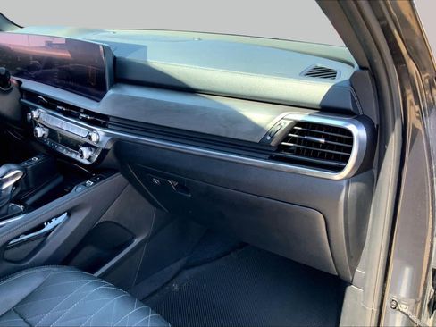 Used 2024 Kia Telluride SX X-Line AWD/4WD image 19