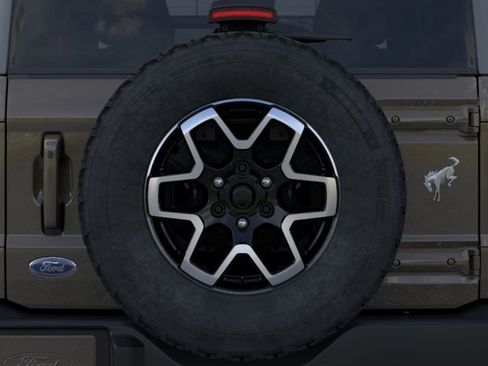 New 2025 Ford Bronco Outer Banks AWD/4WD image 24