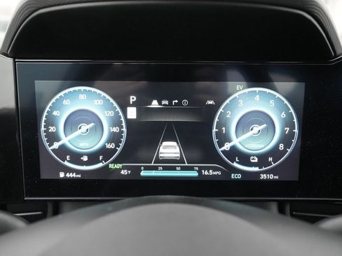 Certified 2025 Hyundai Elantra SEL image 26