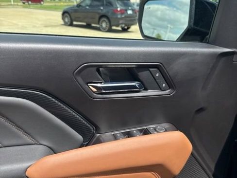 Used 2026 GMC Canyon AT4 image 12