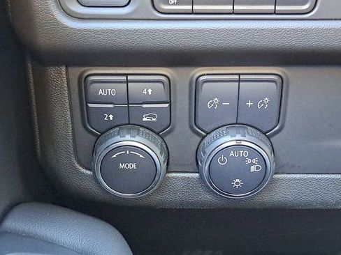 Used 2023 Chevrolet Tahoe LT image 17