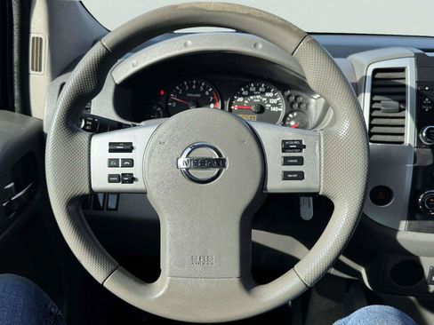 Used 2015 Nissan Frontier S RWD image 31