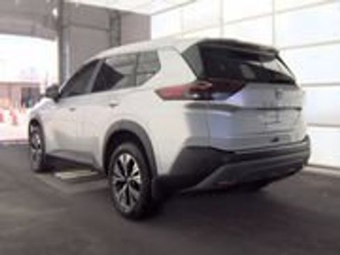Used 2023 Nissan Rogue SV w/ SV Premium B Package FWD image 5