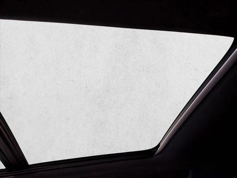 New 2026 Volvo XC60 B5 Plus w/ Climate Package image 18