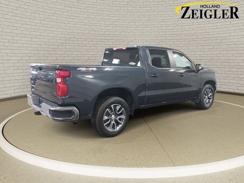 Used 2024 Chevrolet Silverado 1500 LT image 5