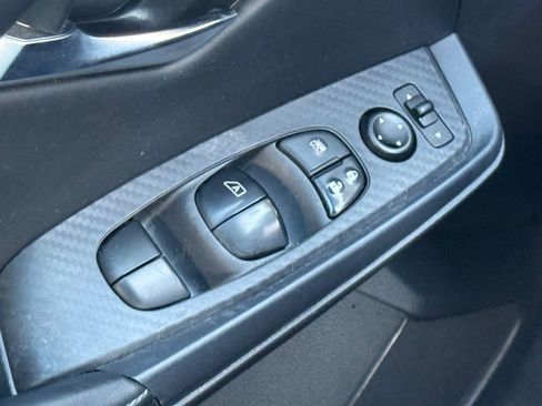 Used 2020 Nissan Sentra SV image 32