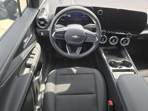 New 2025 Chevrolet Blazer EV LT image 12