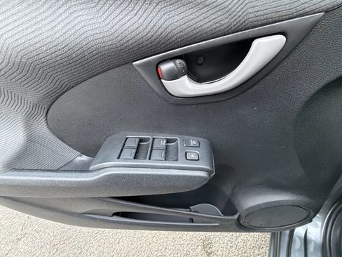 Used 2013 Honda Fit image 31